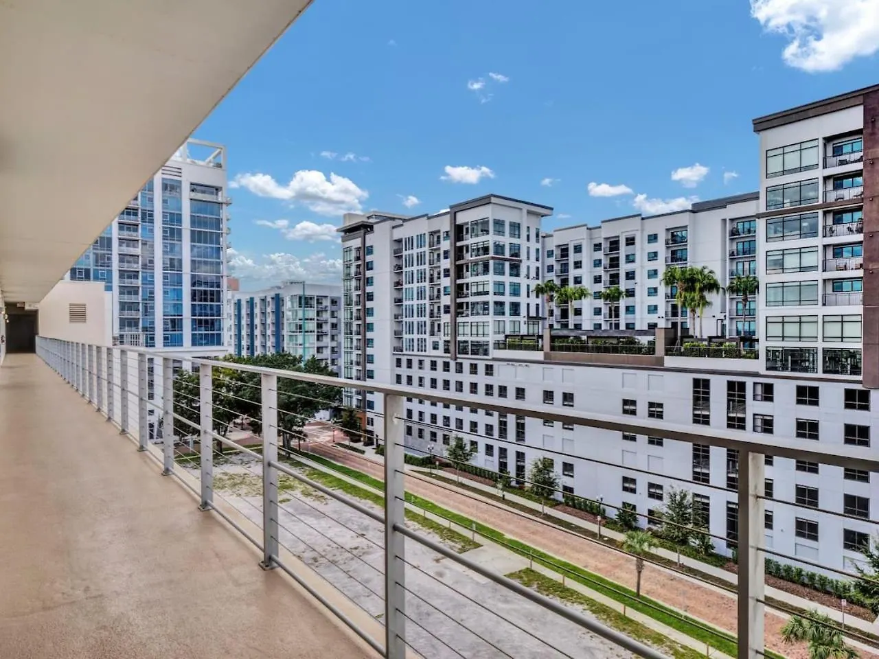 Luxurious 2 Beds 2 Baths Downtown Apartment Orlando