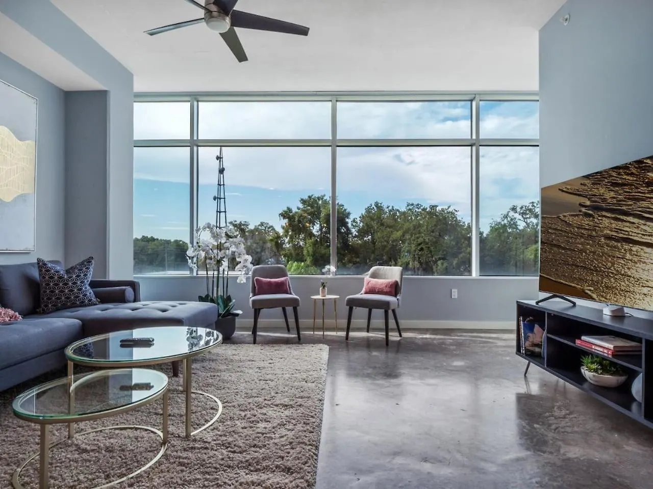 Luxurious 2 Beds 2 Baths Downtown Apartment Orlando