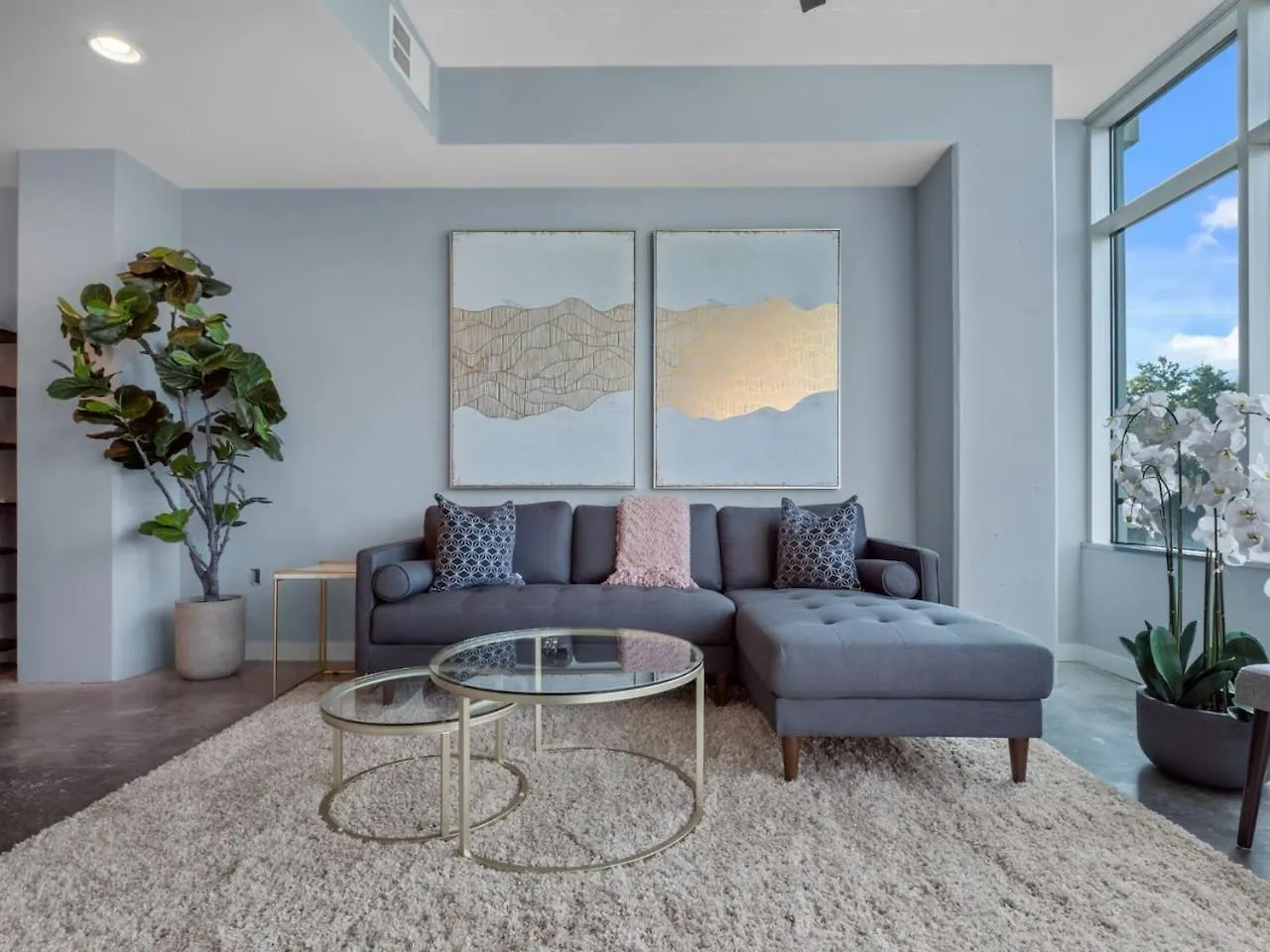 Luxurious 2 Beds 2 Baths Downtown Apartment Orlando